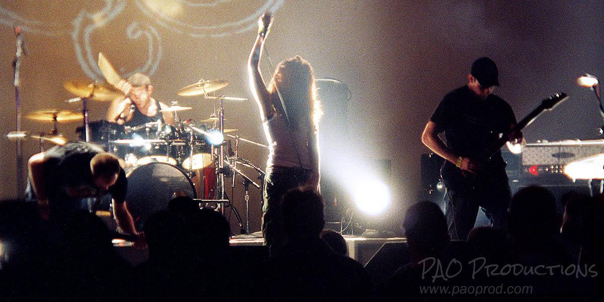 Reverent at the Ridglea Theater, (c) 2007 by Peter Orozco