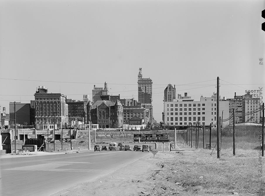 Approaching downtown Dallas in 1942.  Photo by Arthur Rothstein.