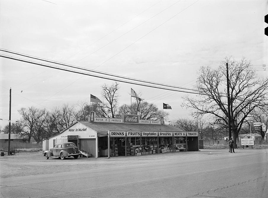 Motor Inn Market in Dallas, 1942.  Photo by Arthur Rothstein.