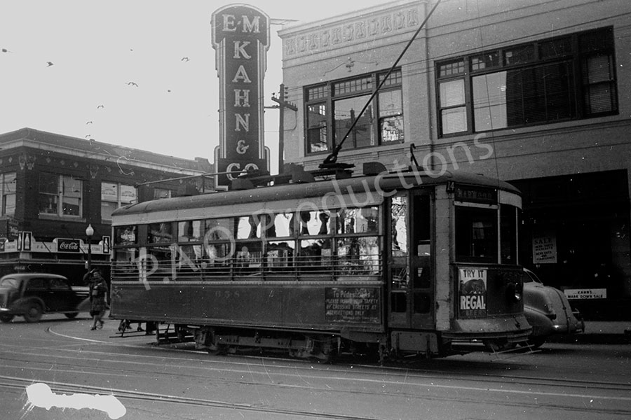 E.M. Kahn & Co. building at Elm and Lamar Streets, 1939