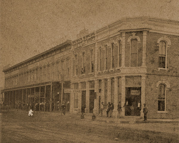 Corner of Elm Street and Hawkins in Dallas, Texas, courtesy of DeGolyer Library, Southern Methodist University
