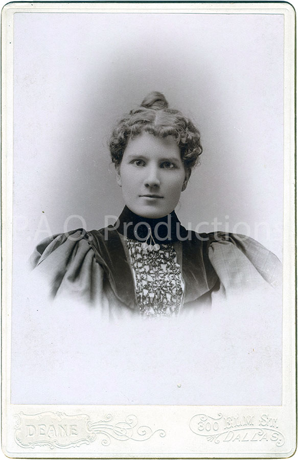 Deane cabinet card, 300 Elm Street in Dallas