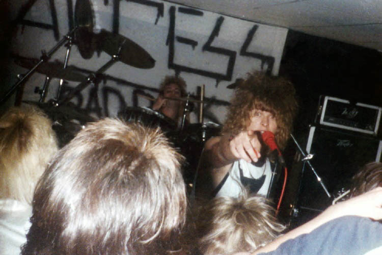 Access playing BC's, 1986