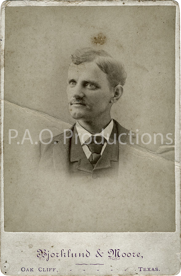 Bjorklund & Moore cabinet card, Oak Cliff