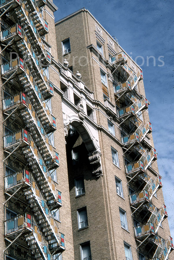 White Plaza Hotel (originally the Hilton Hotel) in Dallas, 1975