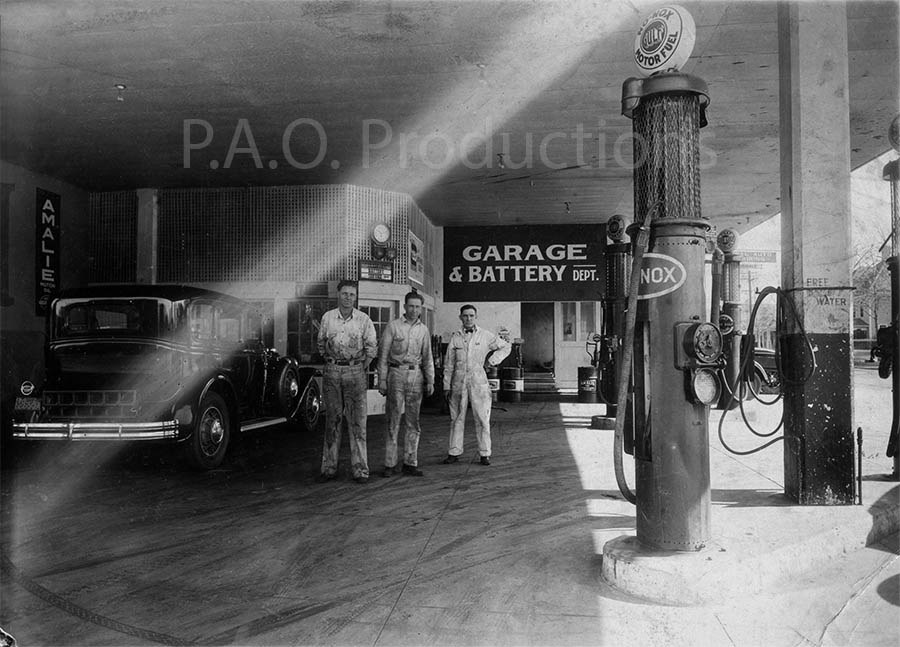 Dallas garage and service station, 1931