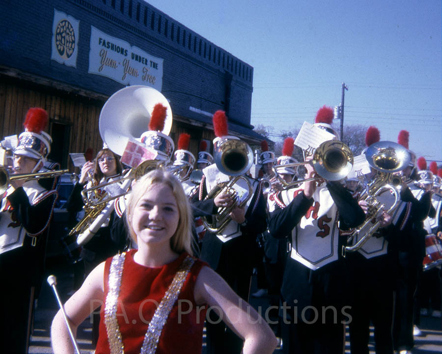 Grapevine homecoming parade, 1972